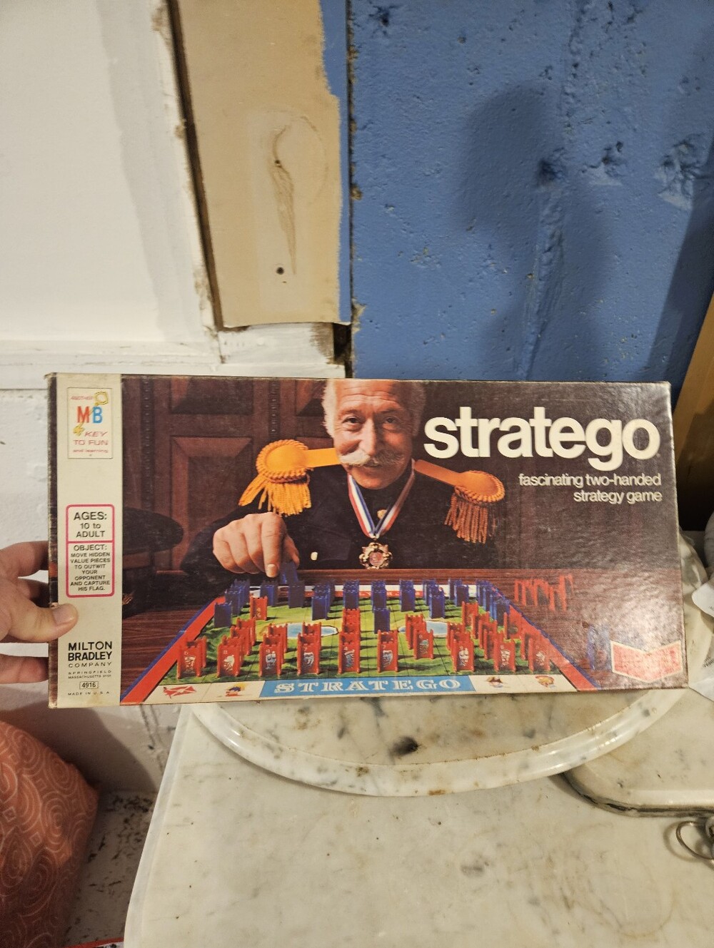 Stratego Board Game Strategy 4916 1970 Milton Bradley Complete Vintage
